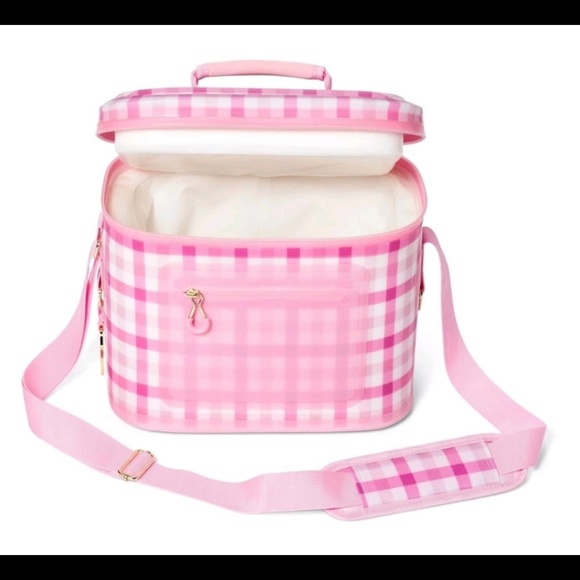 Stoney Clover Lane 8.8 qt
Softsided Cooler Pink Gingham - Picture 2 of 3